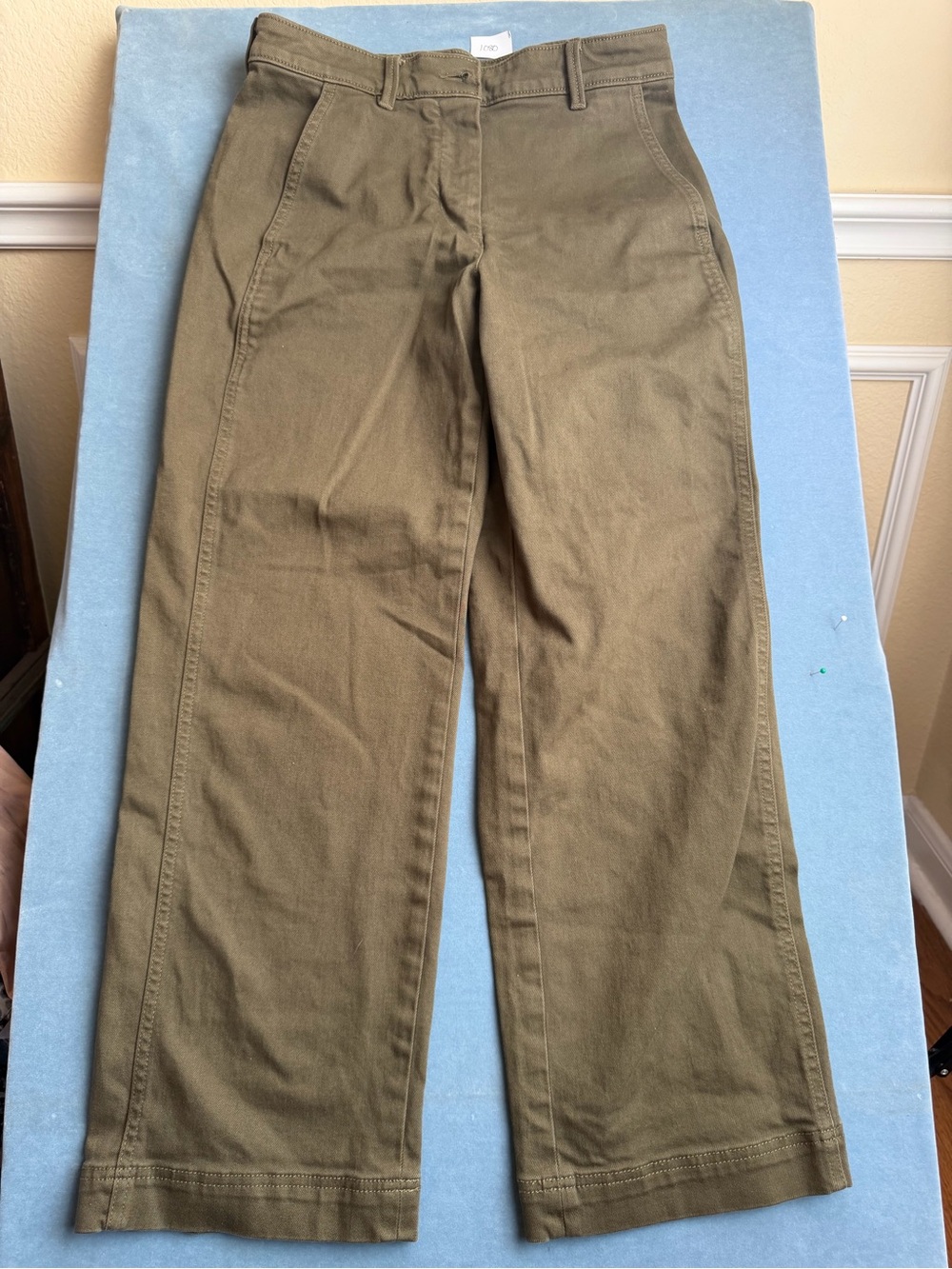 Banana Republic Straight Fit Petite Size 4 Green Pants